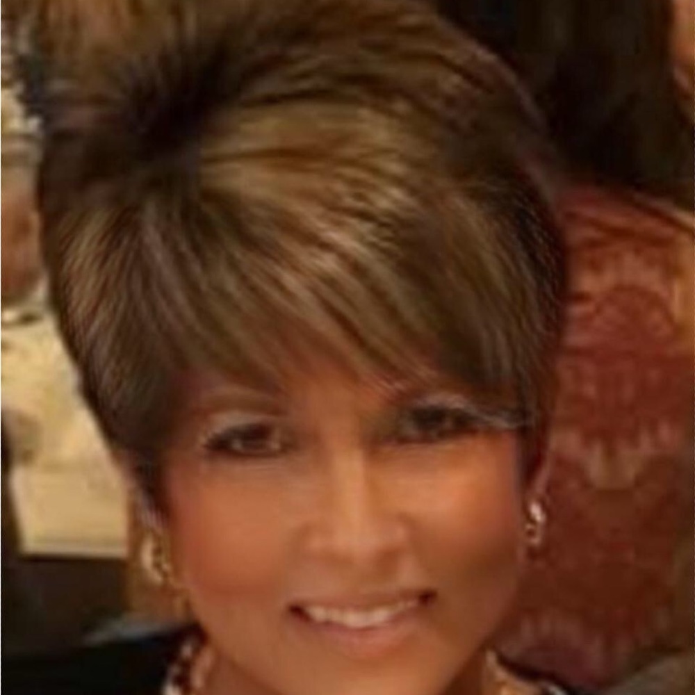 Meet your Posher, Christine